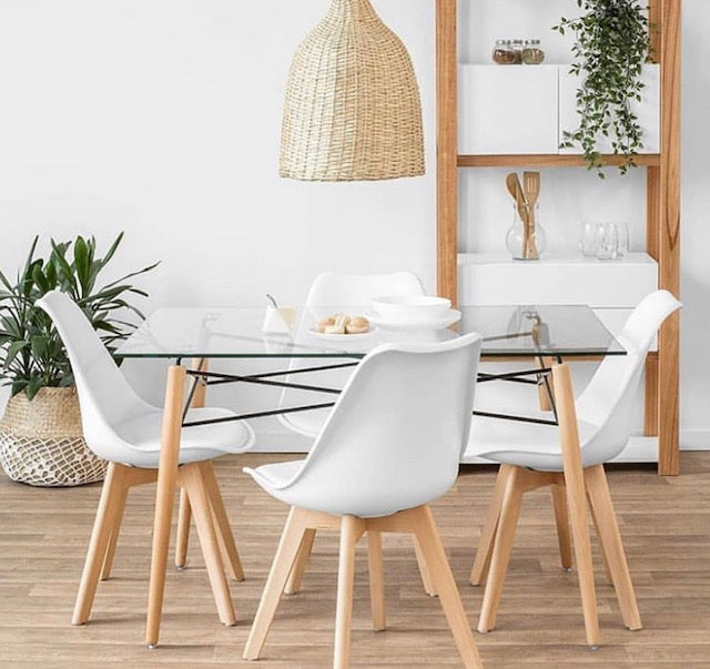 Comedor Charles Tulip