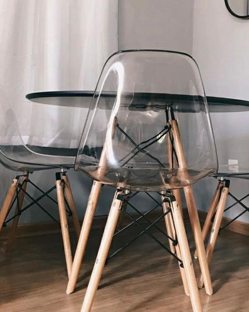 Silla Eames Transparente