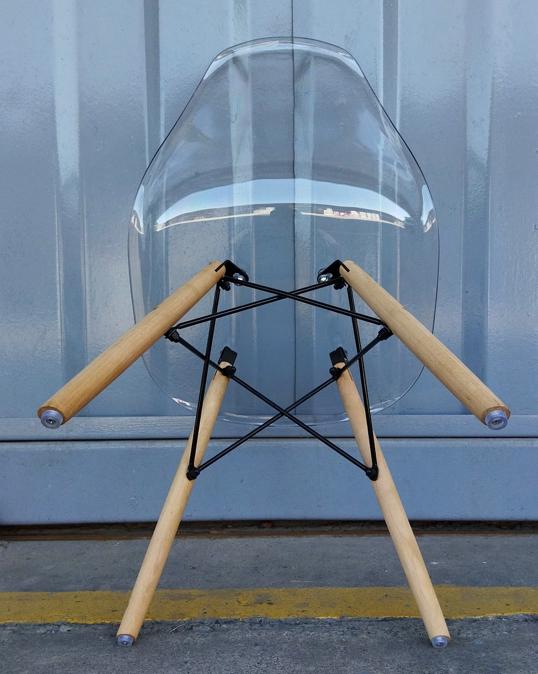 Silla Eames Transparente