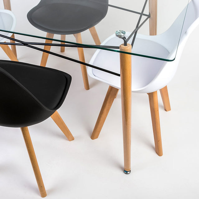 Comedor Charles Tulip